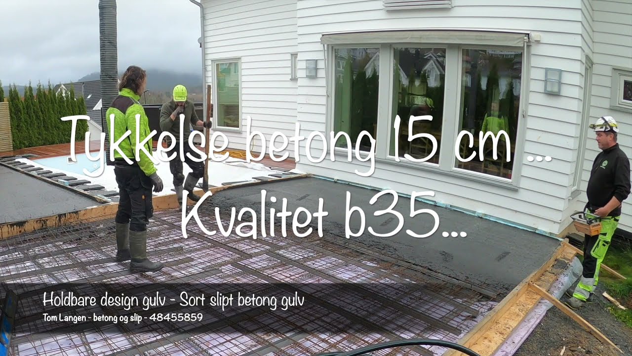 Sort betong som skal slipes.. Sort design gulv. Basseng platt . Langen støp og slip betonggulv..