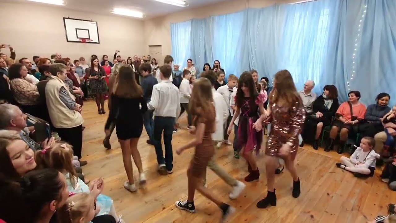 Choinka szkolna - 21.01.2023 - Taniec Belgijka