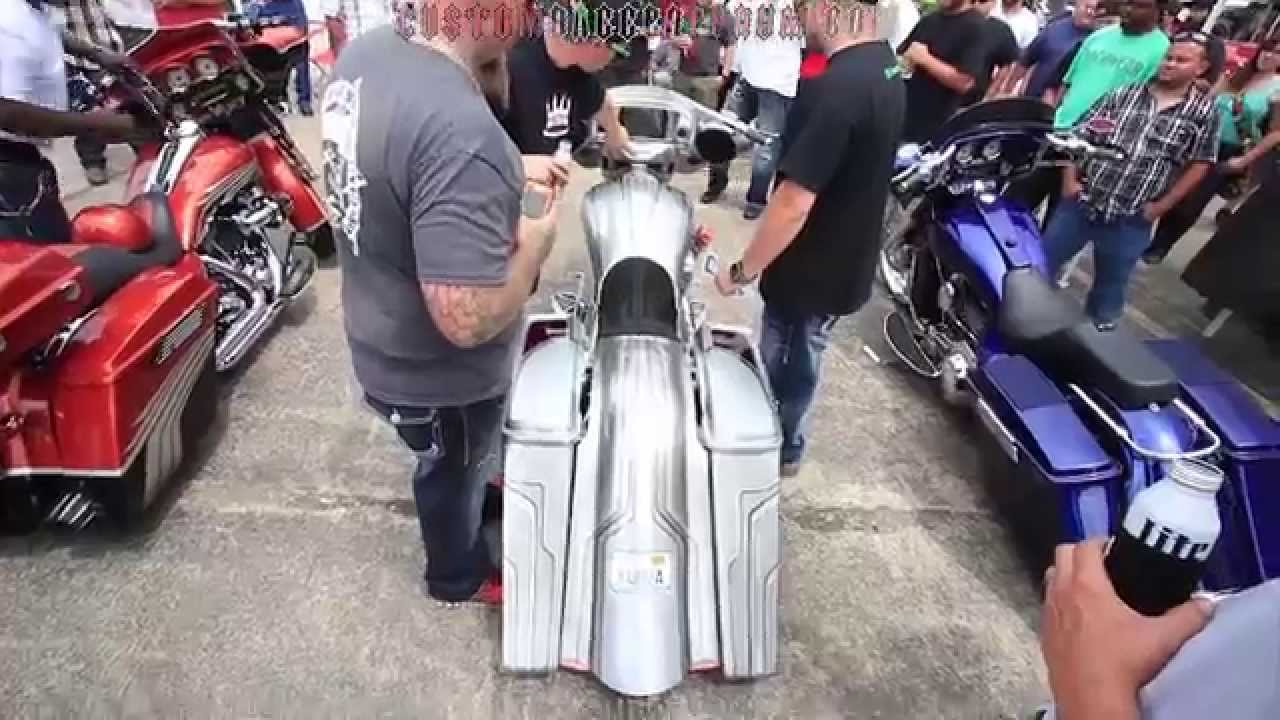 Custombaggerforum.com Custom Bagger Loud Ass Stereo Contest Chicago Baddest Bagger