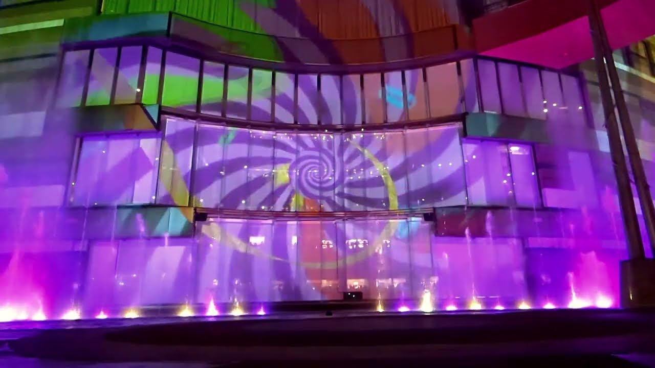 Disney Music Arena 100 projection mapping Fountain Show in Canal City Hakata〜Mickey,Pinocchio,Moana