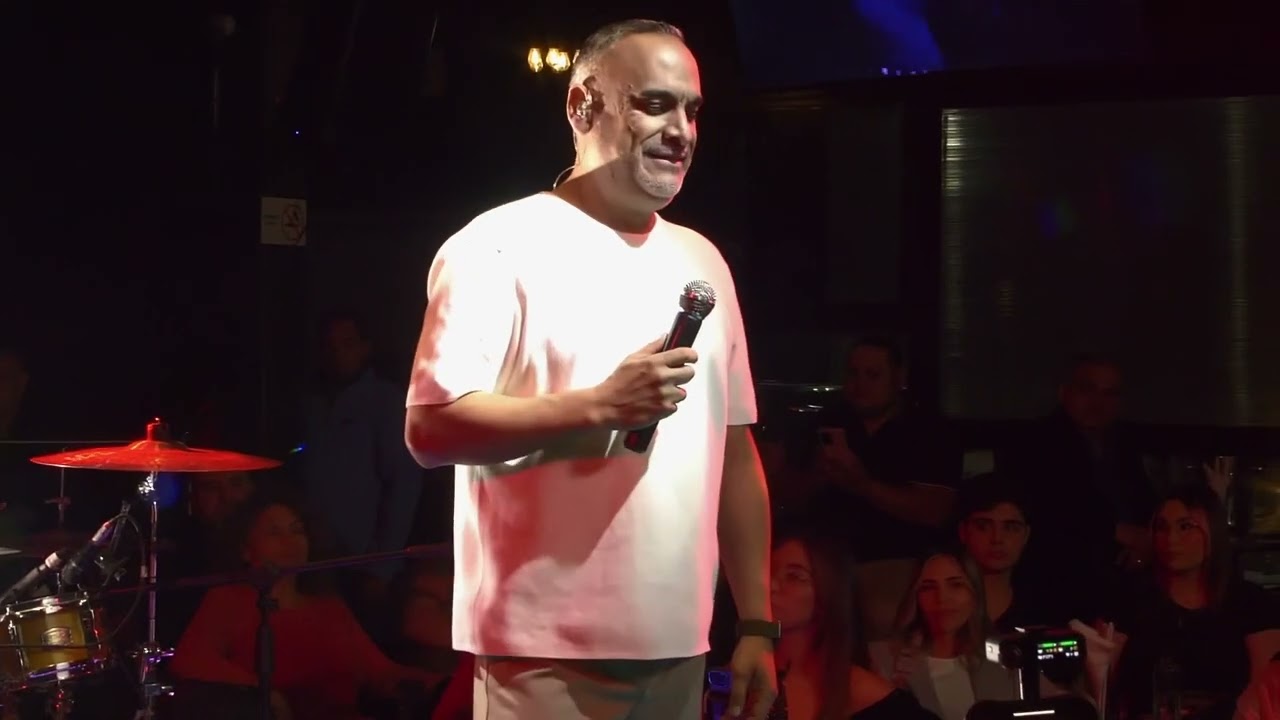 UGO VIDAL - ELLA Y ÉL