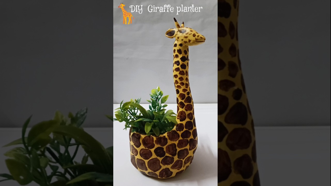 DIY giraffe planter 🌿🦒| home decor idea #sorts  #viralvideo #diy #handmadedecor #trendingshorts