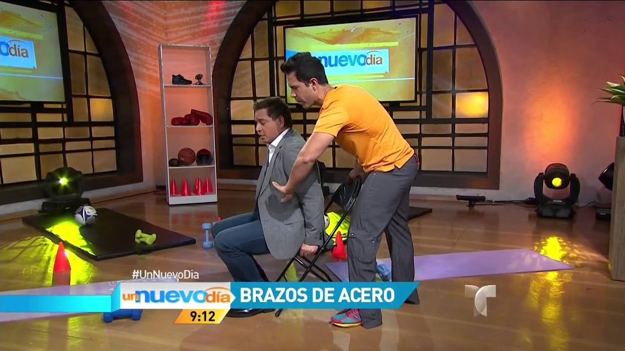 Ejercicios para tener brazos de acero | Un Nuevo Día | Telemundo