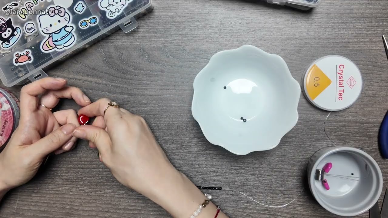 튤립 비즈 팔찌 만들기 🌷 | 10분 만에 완성! Tulip Bead Bracelet DIY