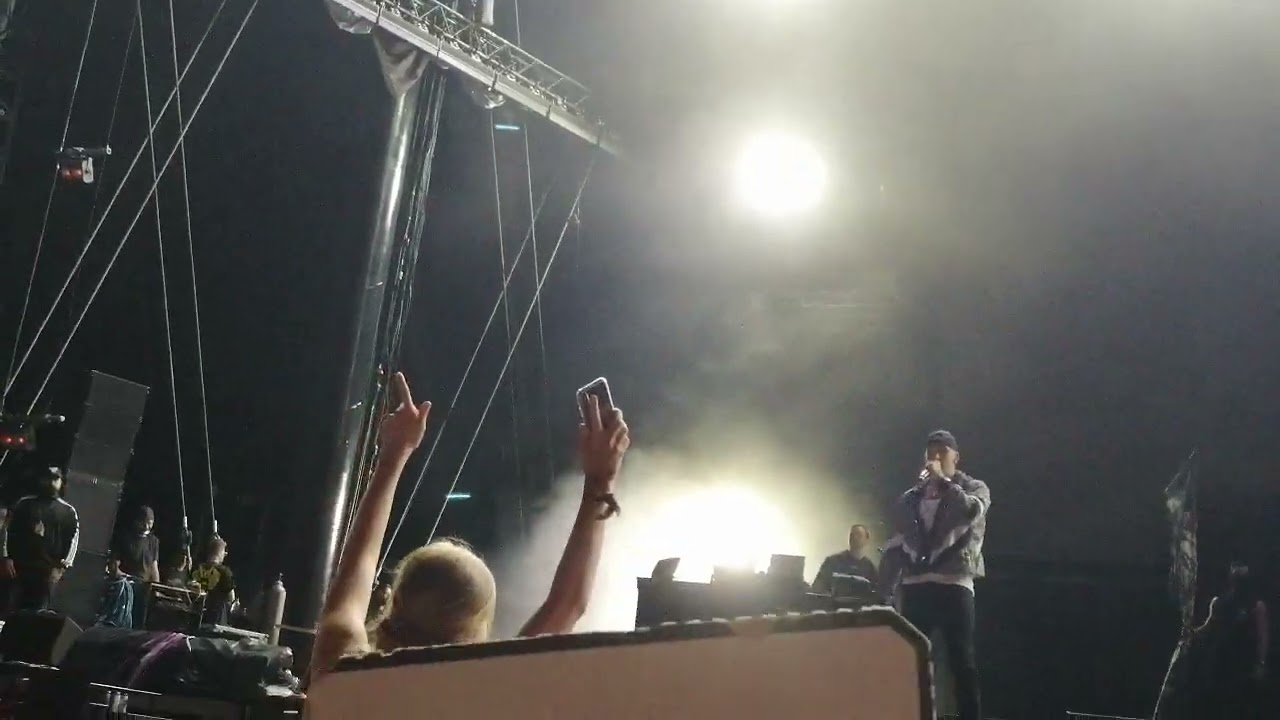 Raf Camora Palmen aus Plastik, 500 ps & ohne mein Team #Sputnik -einfach Killer der Typ🔥@RafCamora