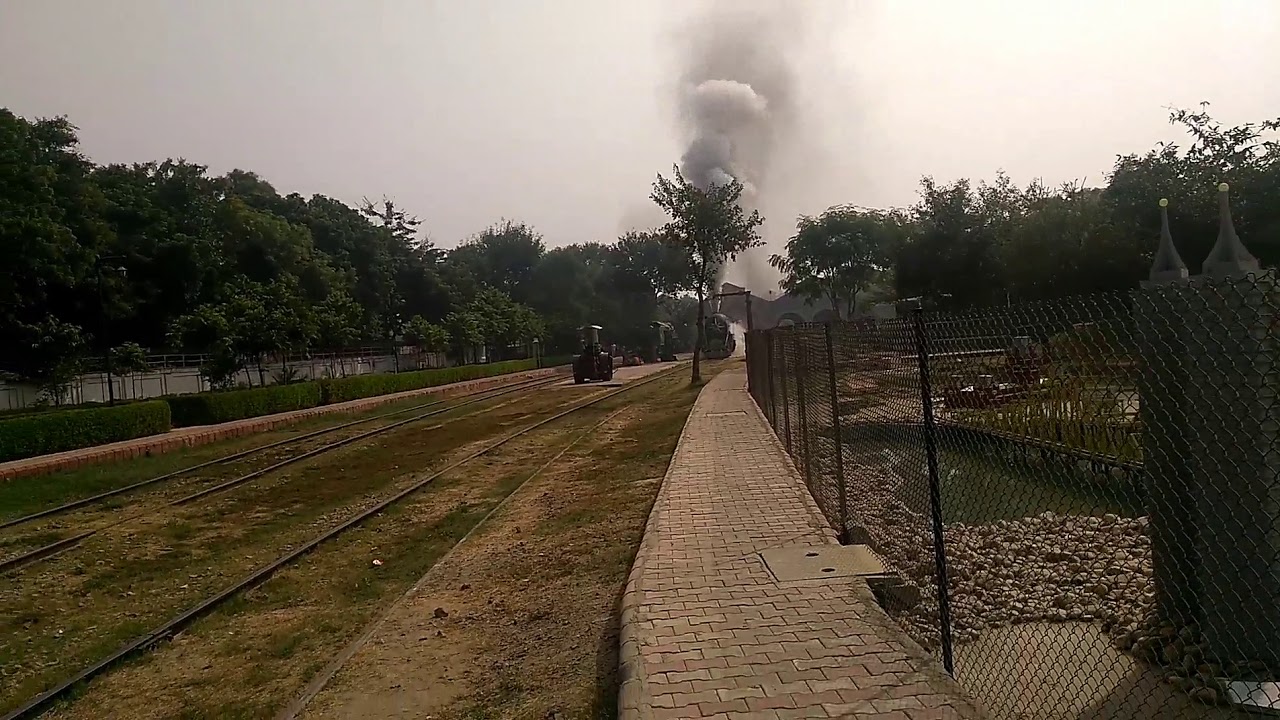 Run akbar steam engine