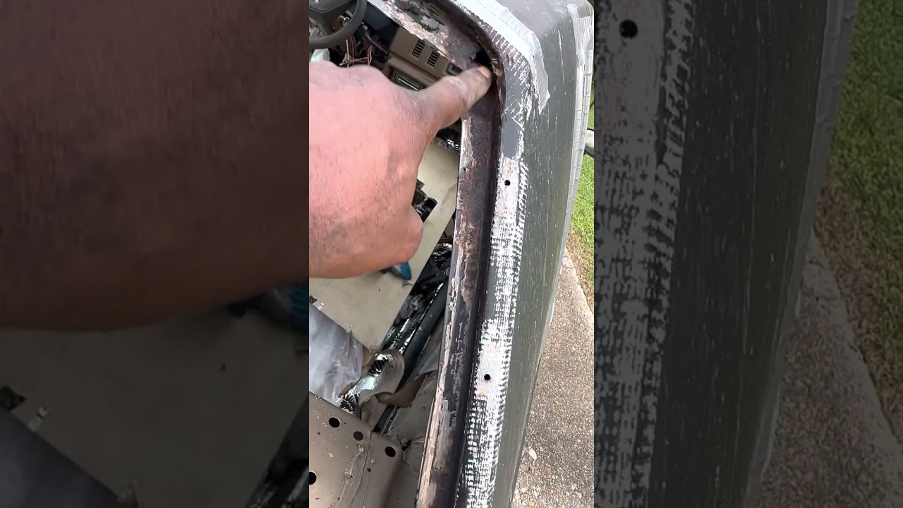 Gbody Vinyl Top Rust Issues (Hidden)