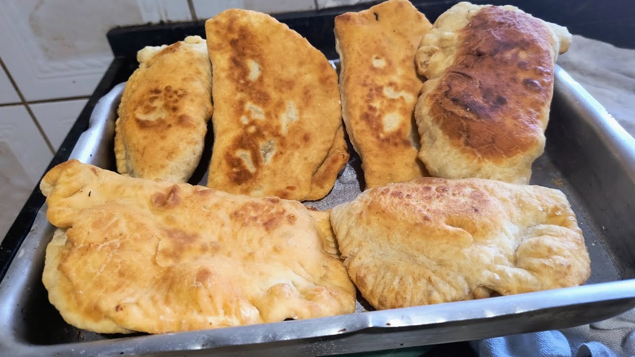 Pastel Feito em Casa, Igual Antigamente. 