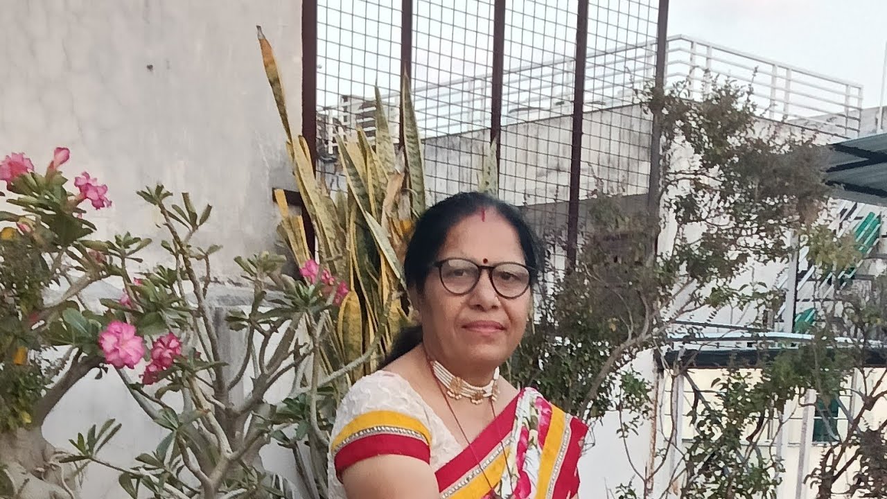 भोले जी का भजन ( और घोटो थोड़ी भंगिया और घोटो)