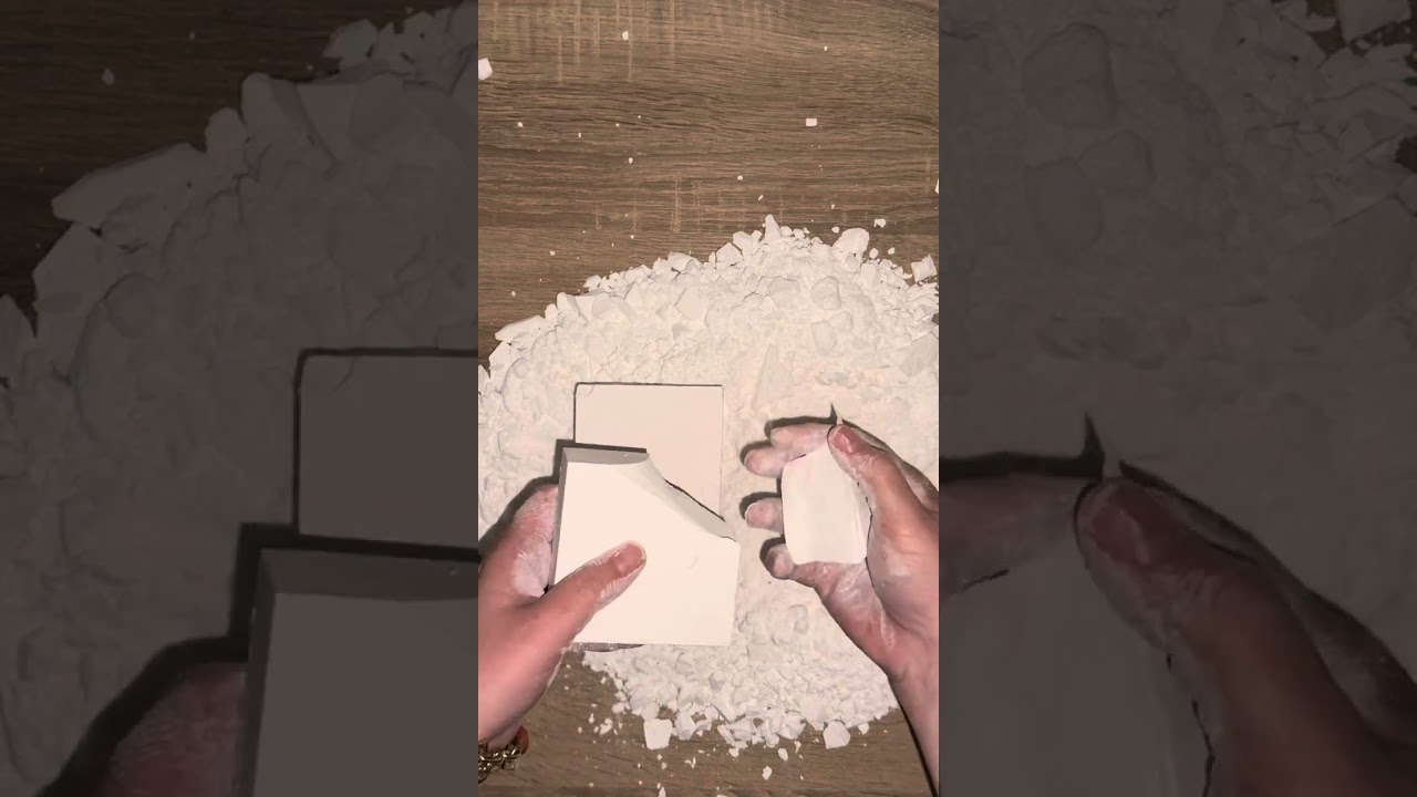 Thank you very much 100+ followers 🥳◻️🙏🏼