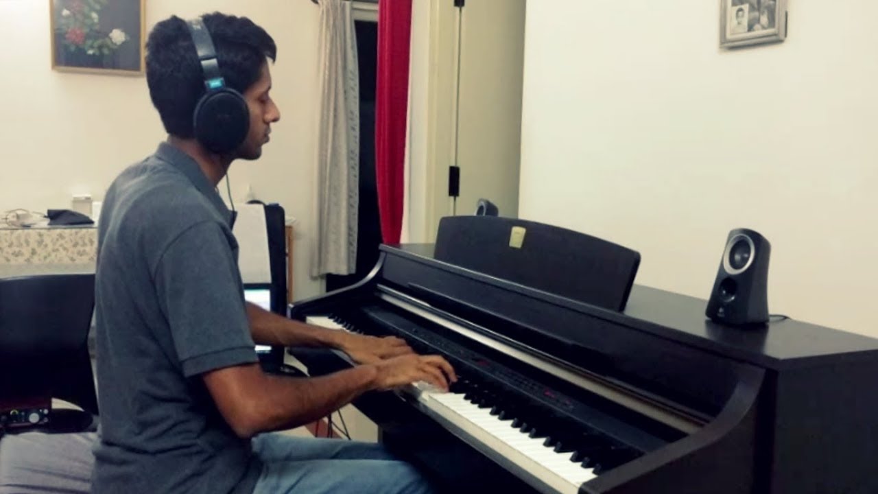 Main Hoon Na - Piano Cover | Anirudh Das