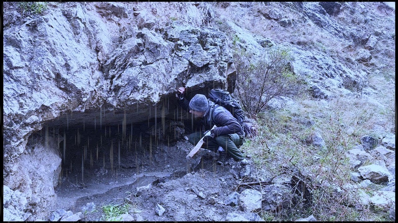 Solo Survival in Heavy Rain | Warm & Cozy Stone Shelter in an Ancient Cave.(ASMR)