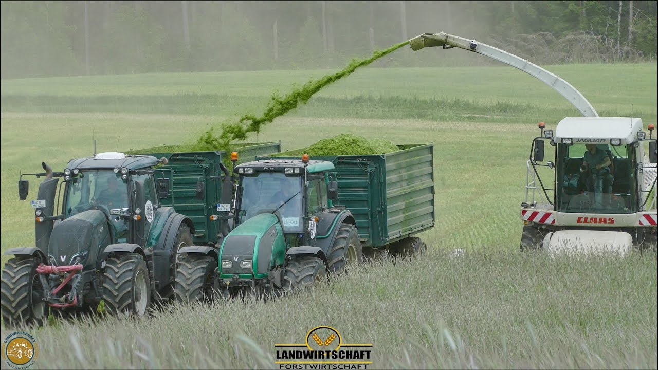 GPS Ernte - H&auml;ckseln / Claas Jaguar 850 mit DIRECT DISC 520 - Valtra Traktoren im Einsatz
