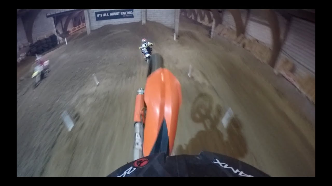 Herning indoor MX (intense crash)