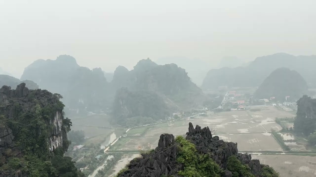 Mua Cave - includes uncensored goat violence