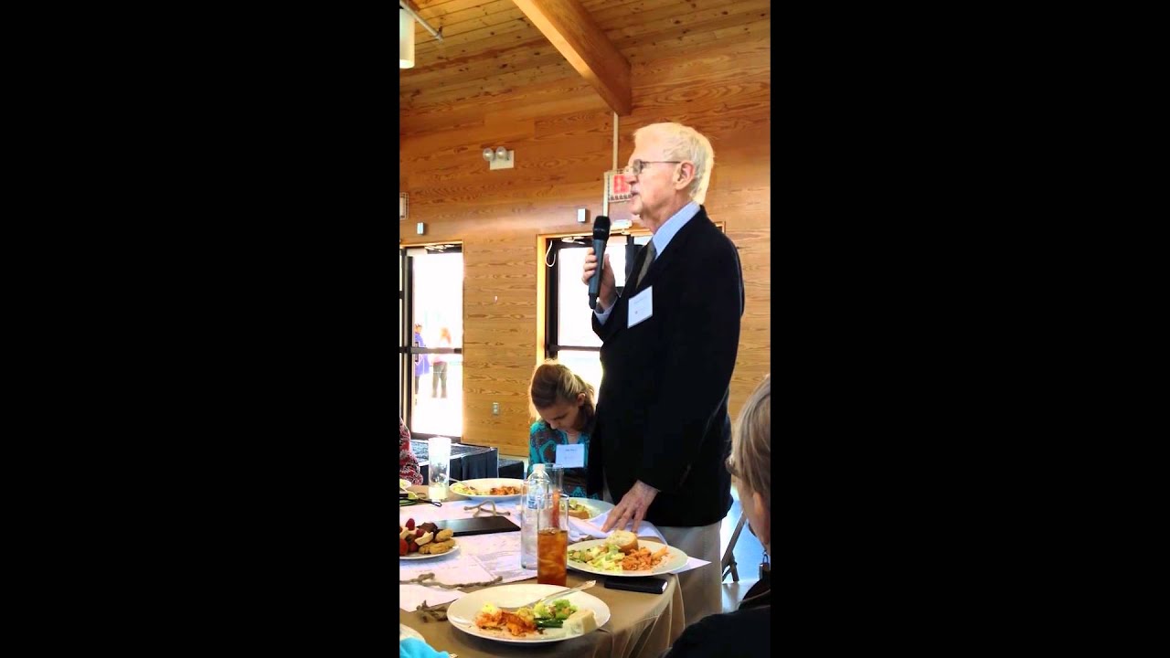 Architect Frank Welch Receives Lamplighter School Spirit Award