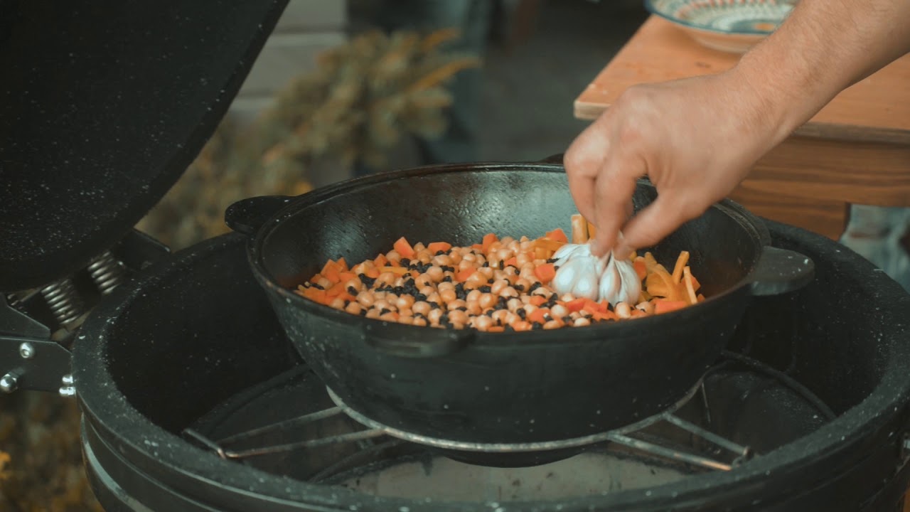 Uzbeki&scaron;kas &scaron;ventinis avienos plovas pagal PLOV.LT kazane