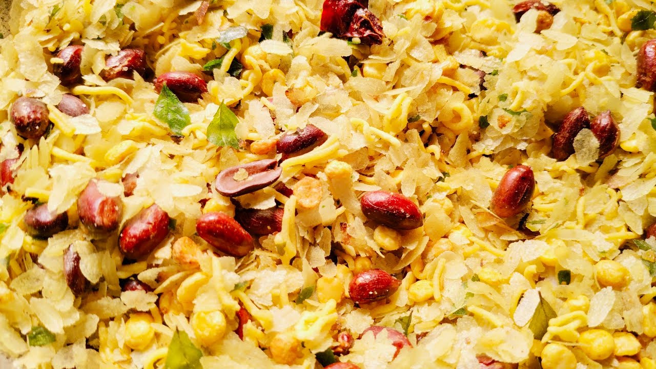 ঘরে তৈরি মুচমুচে স্বাস্থ্যকর চিঁড়ে ভাজা রেসিপি | Easy snacks recipe with poha | chire bhaja recipe 