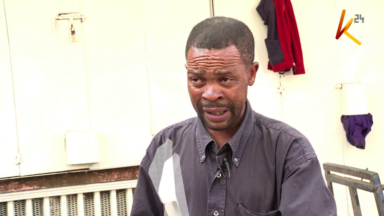 Mchuuzi mcheshi zaidi : Jackson King'ori huchuuza kwenye matatu