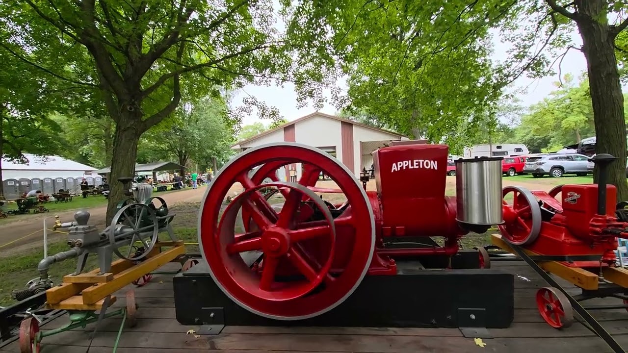 Appleton,  United,  and IH Mogul engines.  ( LeSueur  )