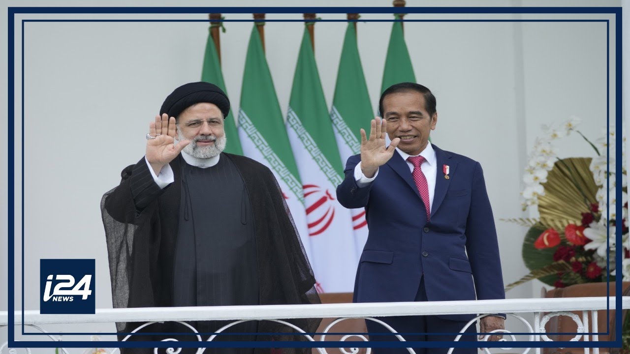 Iranian president visits Indonesia to sign new trade deal