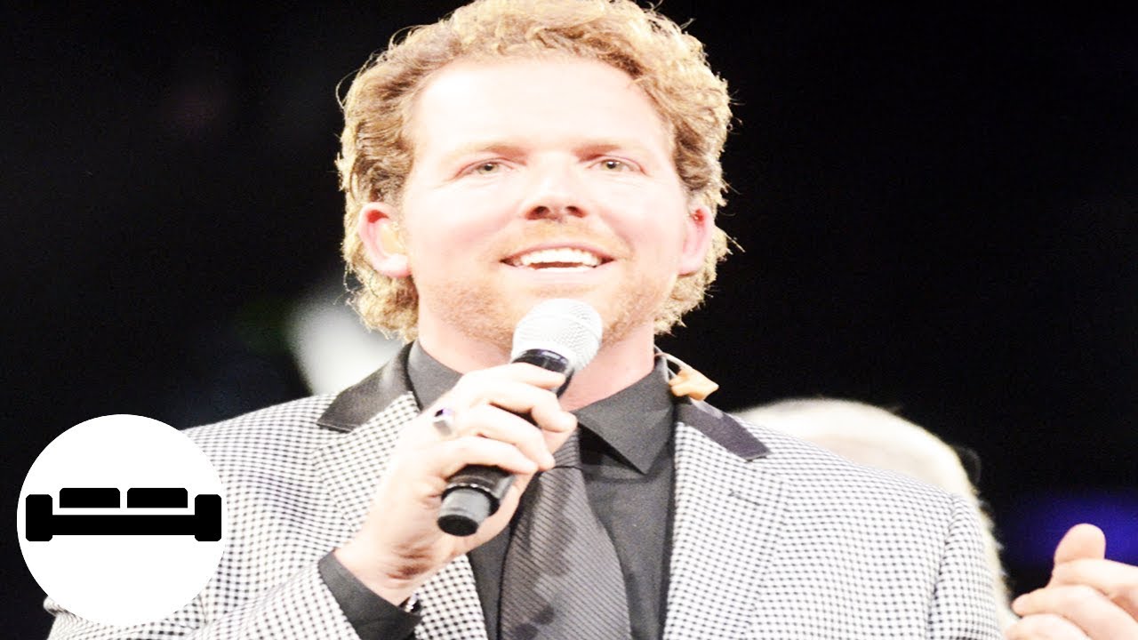 Scott Inman of Triumphant Quartet Interview - On the Couch With Fouch | Souther Gospel Singers
