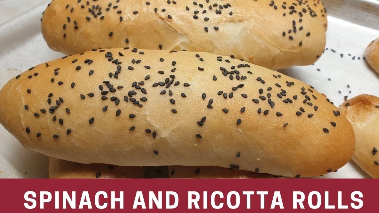 Spinach and Ricotta Bread Rolls