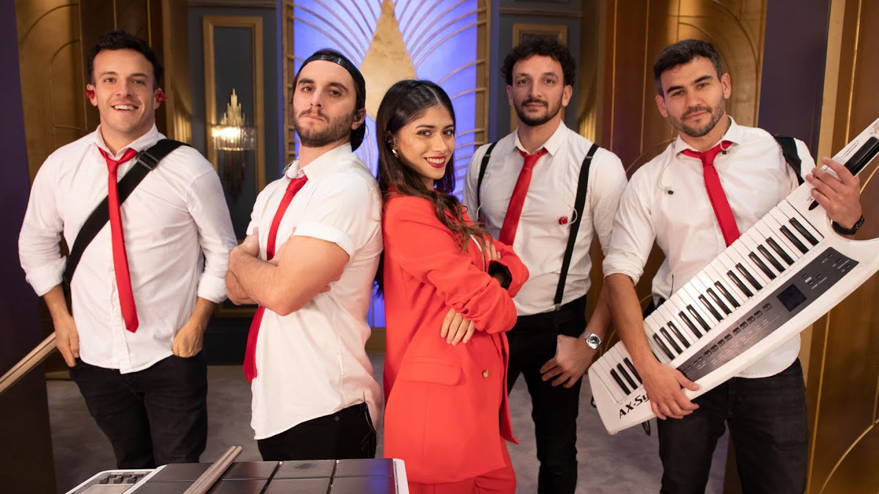 ¡GRAN DOMINGO A PURA CUMBIA! Agapornis cantó en vivo en la mesa de Mirtha Legrand