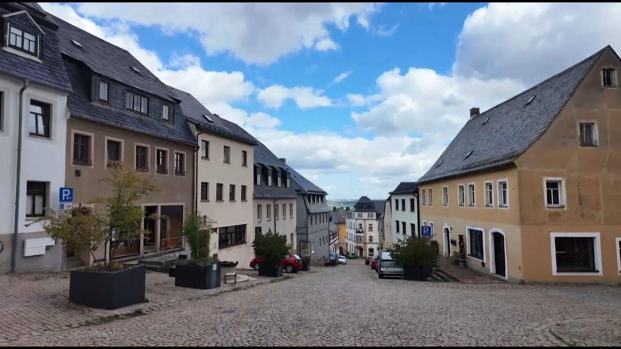 Bummel durch die historische Altstadt von Augustusburg / 4K
