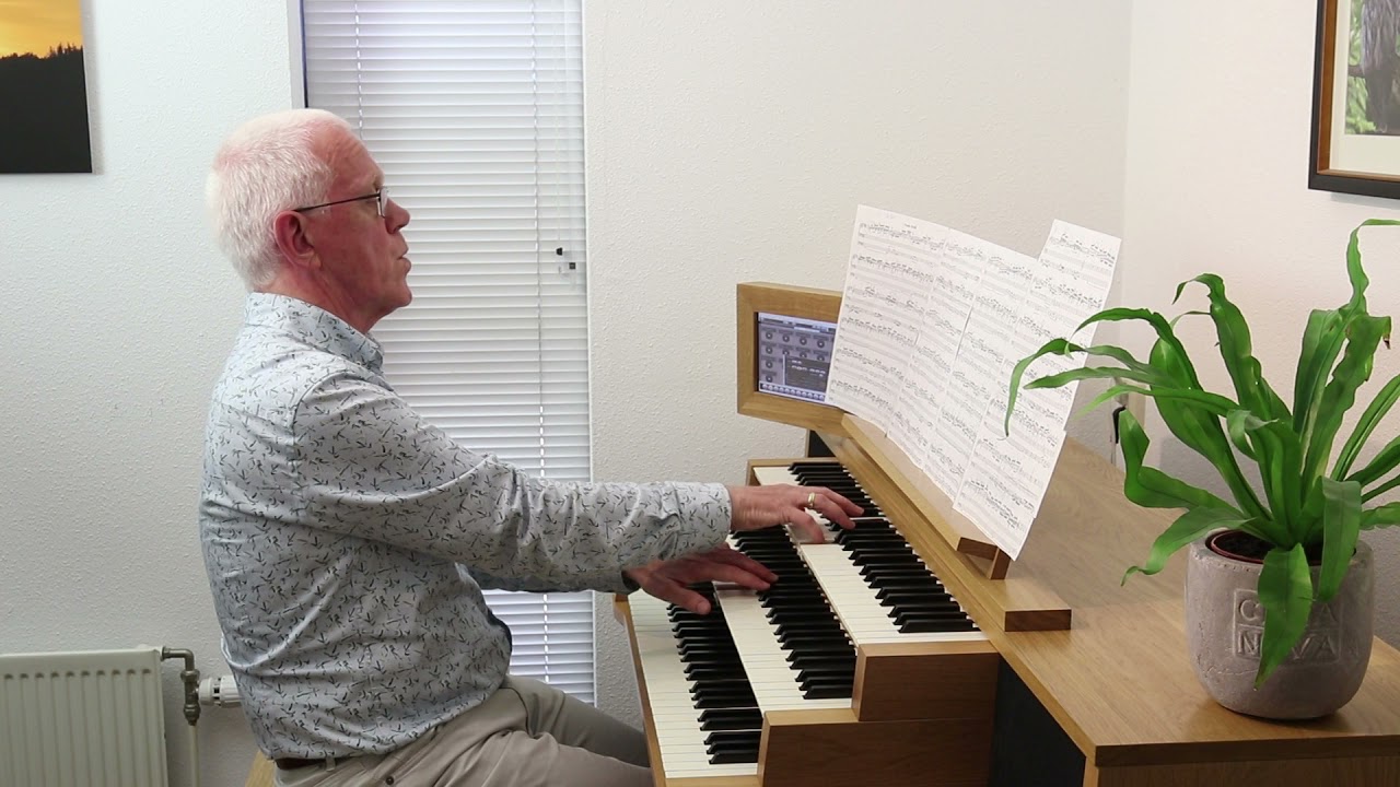 Leo Terlouw speelt een transcriptie van 