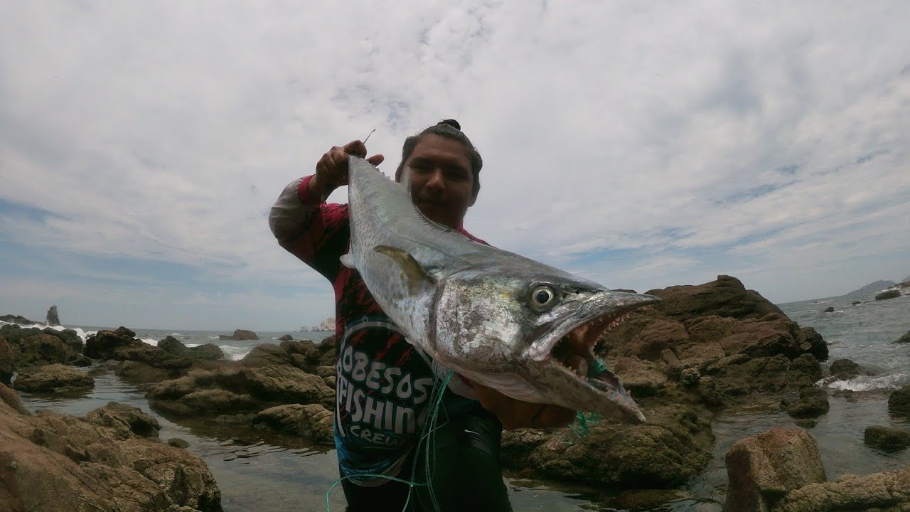 PESCA de SIERRA con JIGS//PESCA sobre ROCAS //MAZATLÁN,SINALOA