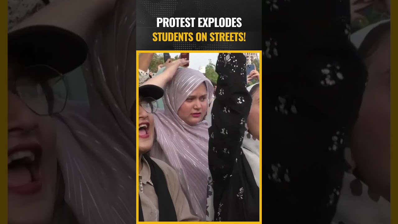 Pakistan Students Flood Islamabad Streets Backing Kashmir Protesters | VIDEO