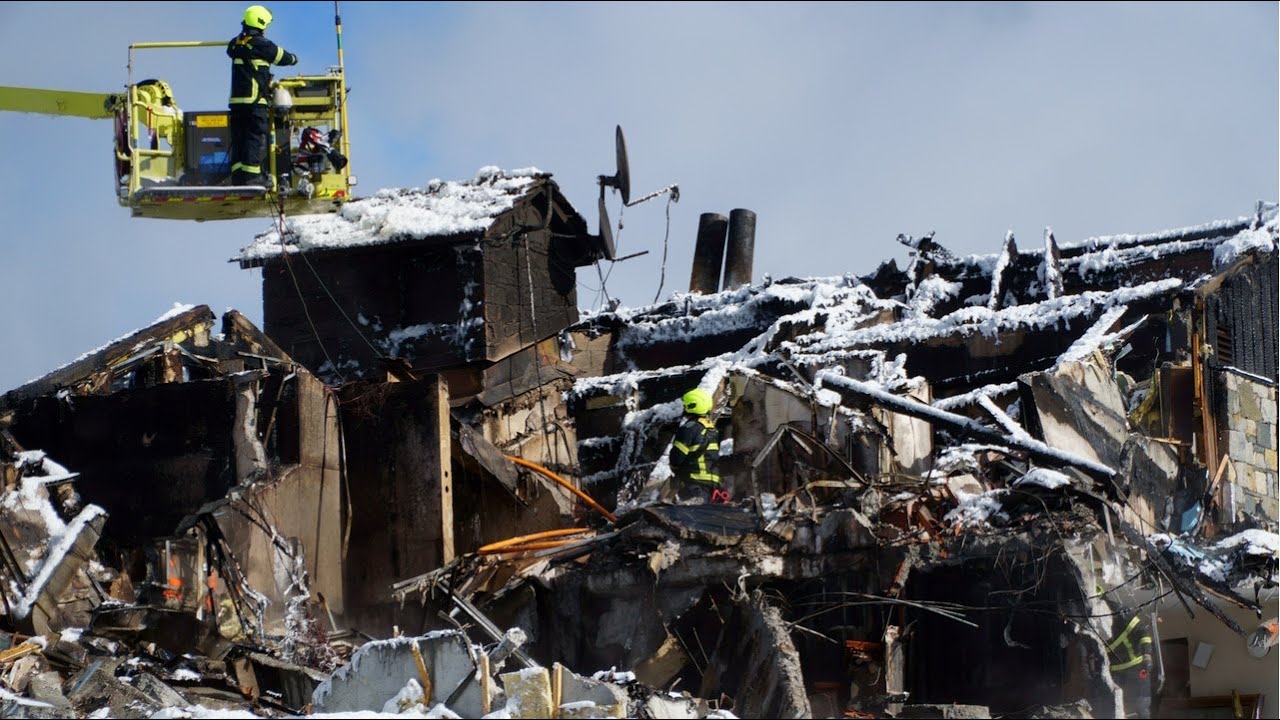GRANDES ALPES PRIVATE HOTEL FIRE - COURCHEVEL NEWS   4K