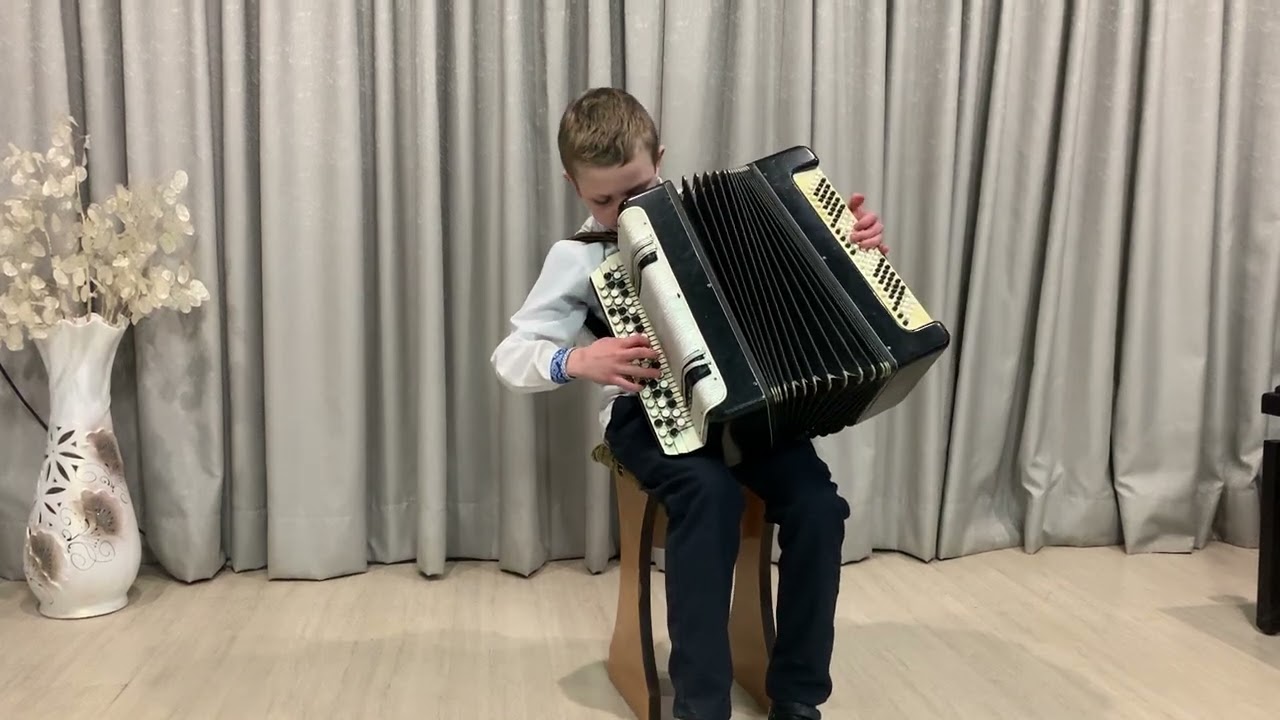 Українська народна пісня «Варенички» обр. В. Блащука Гончарук Даниїл 