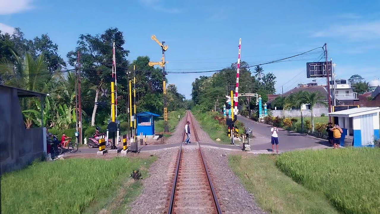 BACKRIDE BY TRAIN | STASIUN MALANG - STASIUN NGEBRUK