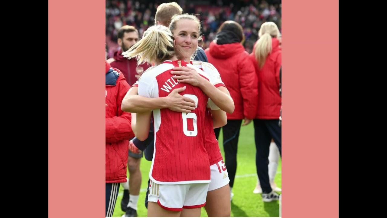Lia Walti and Leah Williamson Arsenal