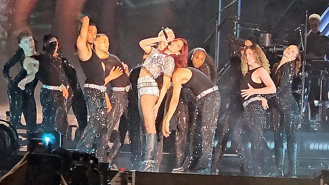 DUA LIPA - Houdini (live @ Mad Cool Festival 2024) 4K