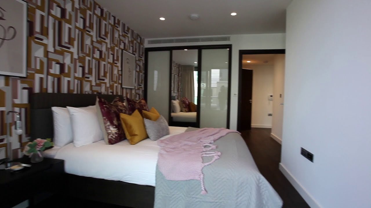 1 bedroom flat to rent in Rosemary Building, Royal Mint Gardens, E1 I Benham & Reeves Estate Agents