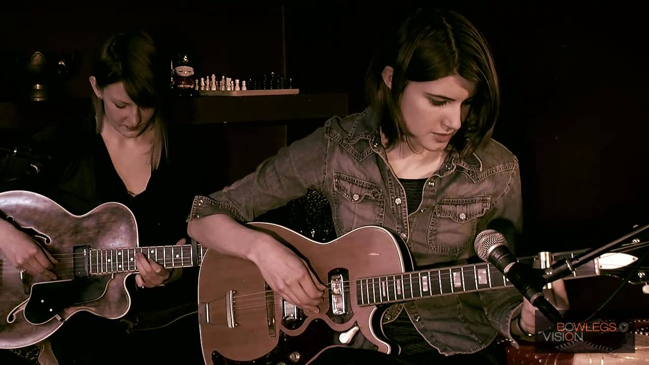 Smoke Fairies - Strange Moon Rising