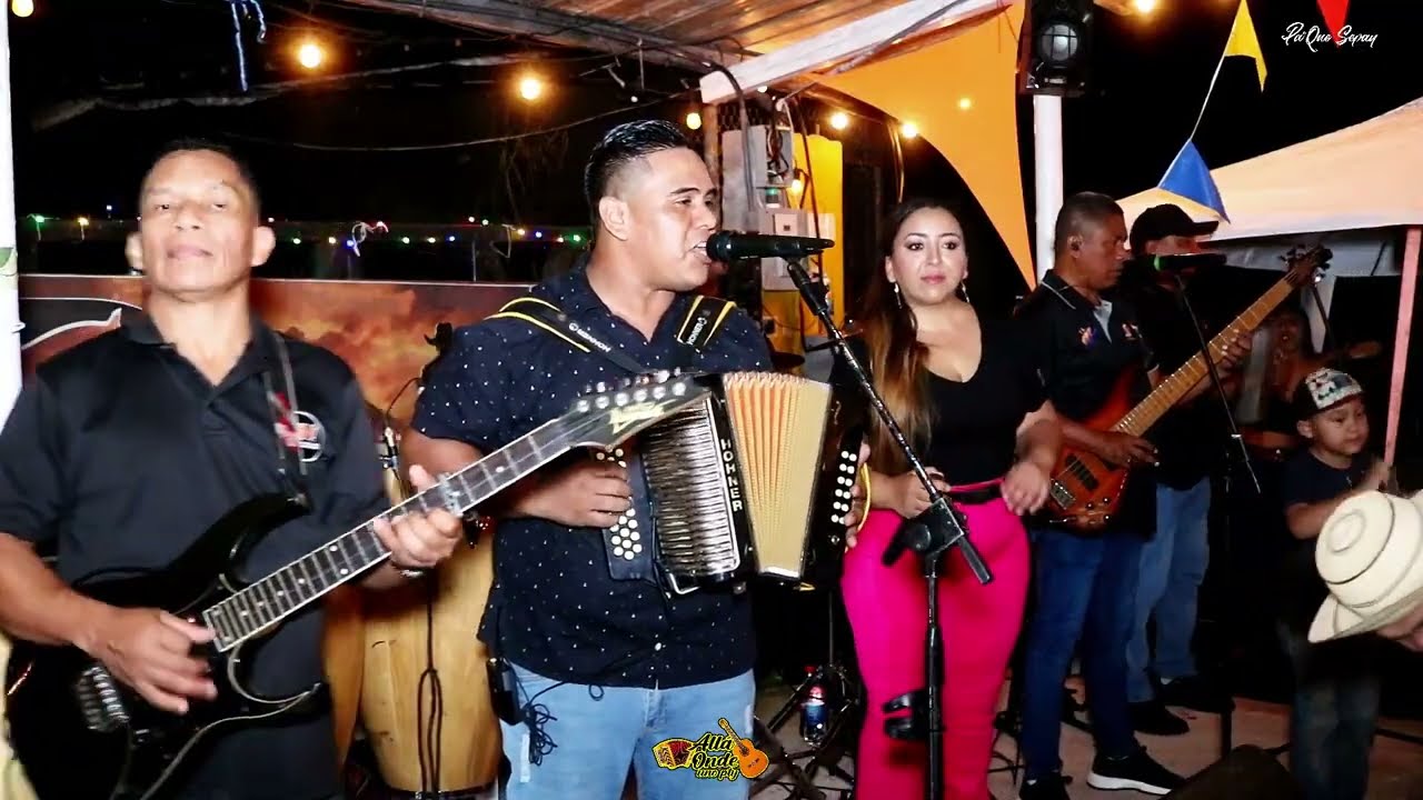 EIVARD NAVARRO DESDE LA REVUELTA DE CODO /Fiesta de Nairobis Frías