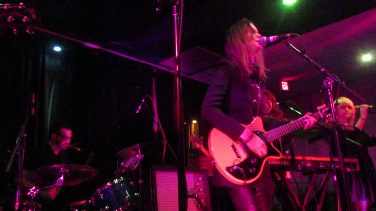 Juliana Hatfield    