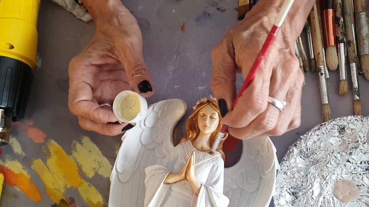 ANGEL DE LA  PAZ  DE  LA TIERRA