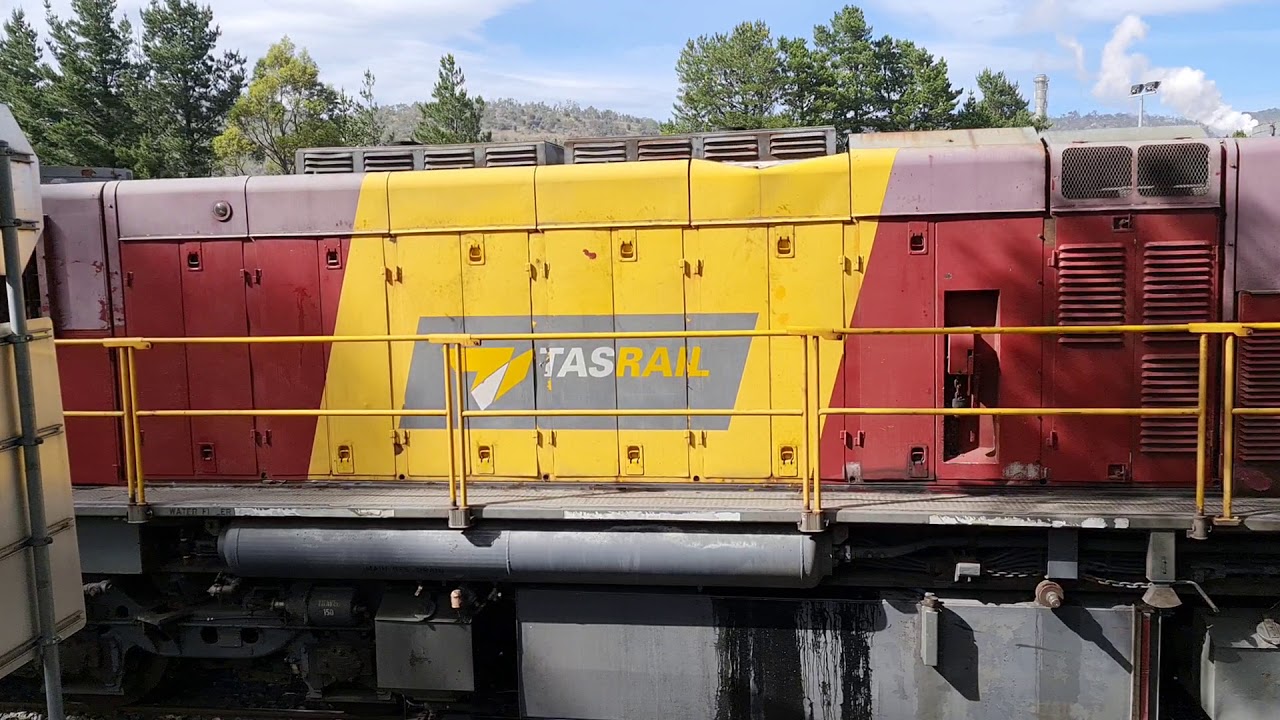 Tasrail train #63 2050 class (Boyer)