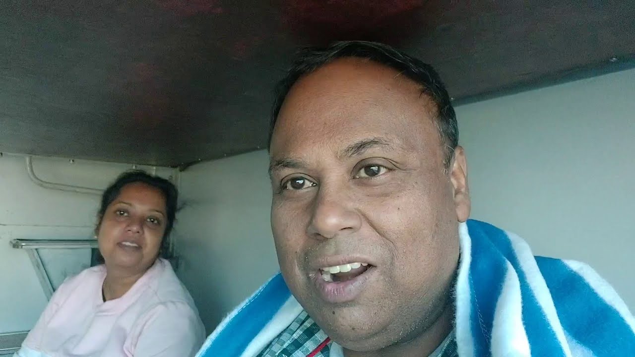 1st AC - Kolkata to Mumbai - 02810 - Cov Spl. Howrah Mumbai Mail