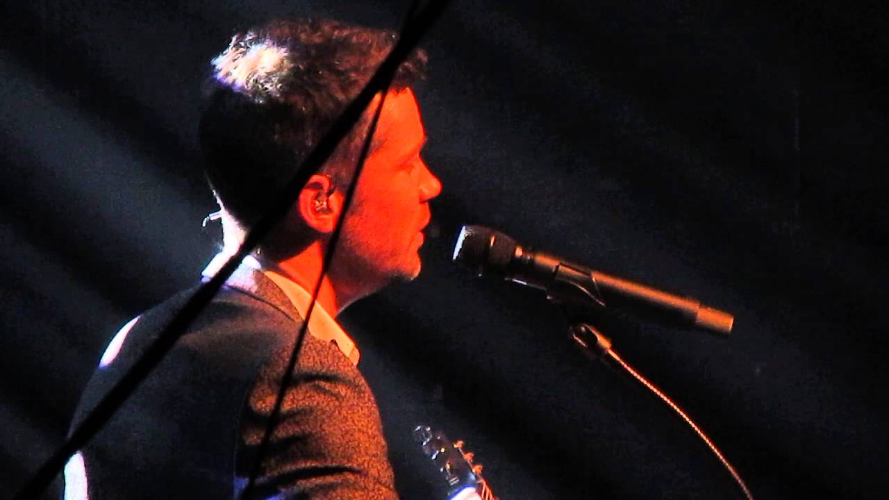 EMMANUEL MOIRE AU CIRQUE D'AMIENS - SOIS TRANQUILLE