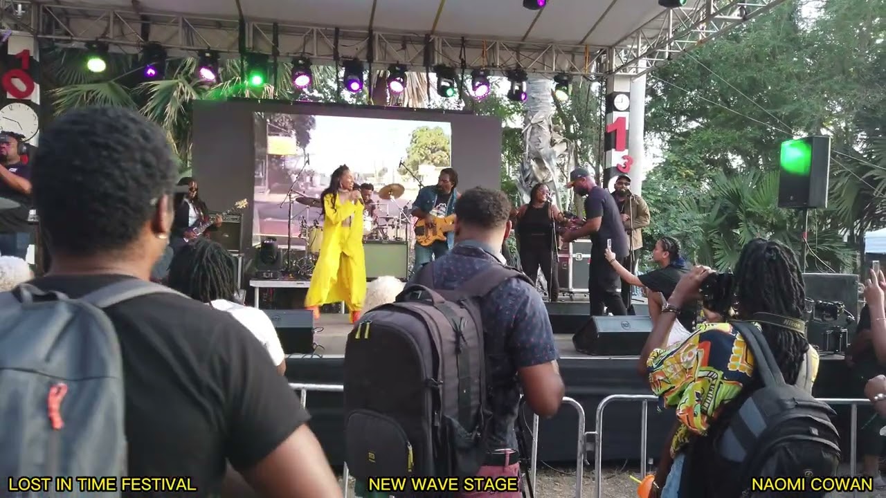 Lost in Time Festival - Naomi Cowan fiery performance with AMAZING band