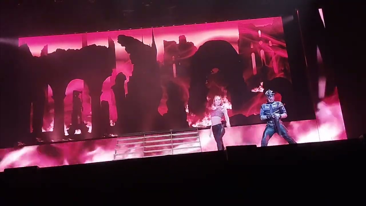 Lord of the dance - Stolen kiss/Fiery nights (Brest Arena, France) 29/09/23
