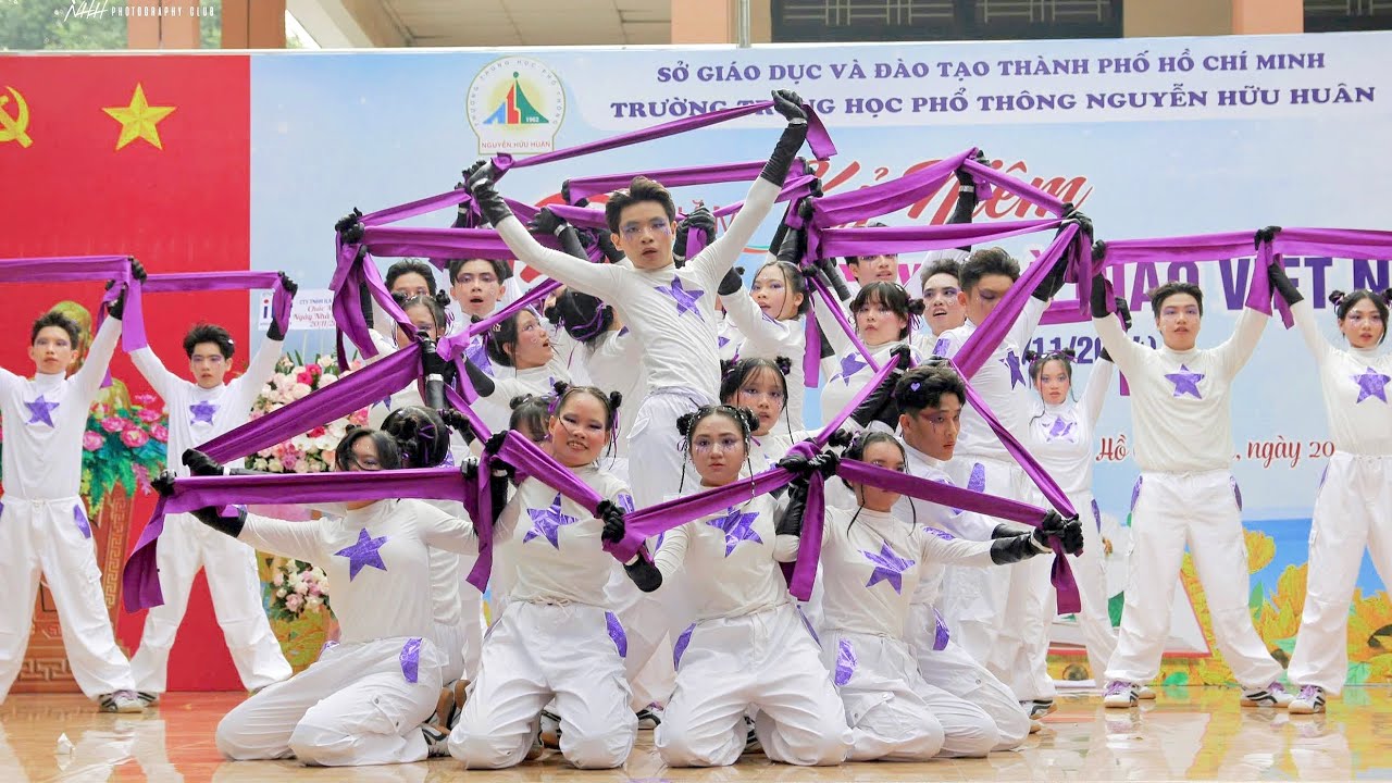 QUÁN QUÂN FLASHMOB THPT NGUYỄN HỮU HUÂN 2024 - BE YOURSELF - 11A2