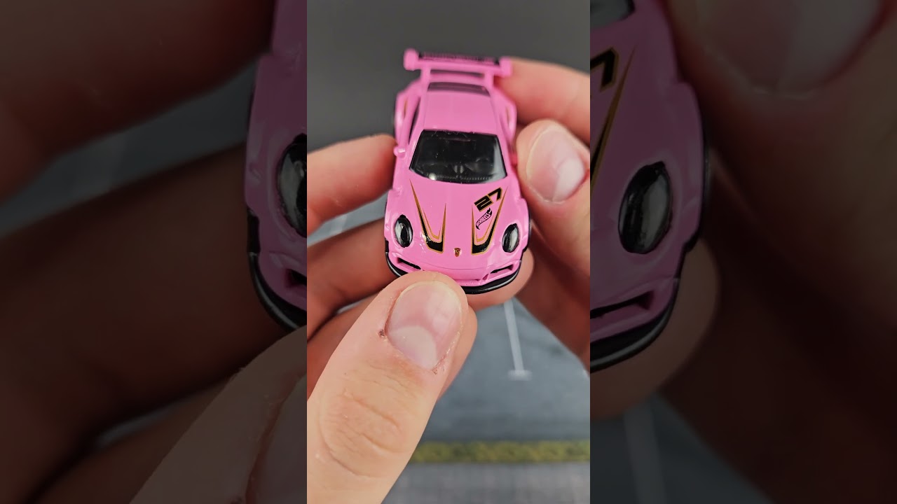 PORSCHE 911 GT3 RS by HOT WHEELS