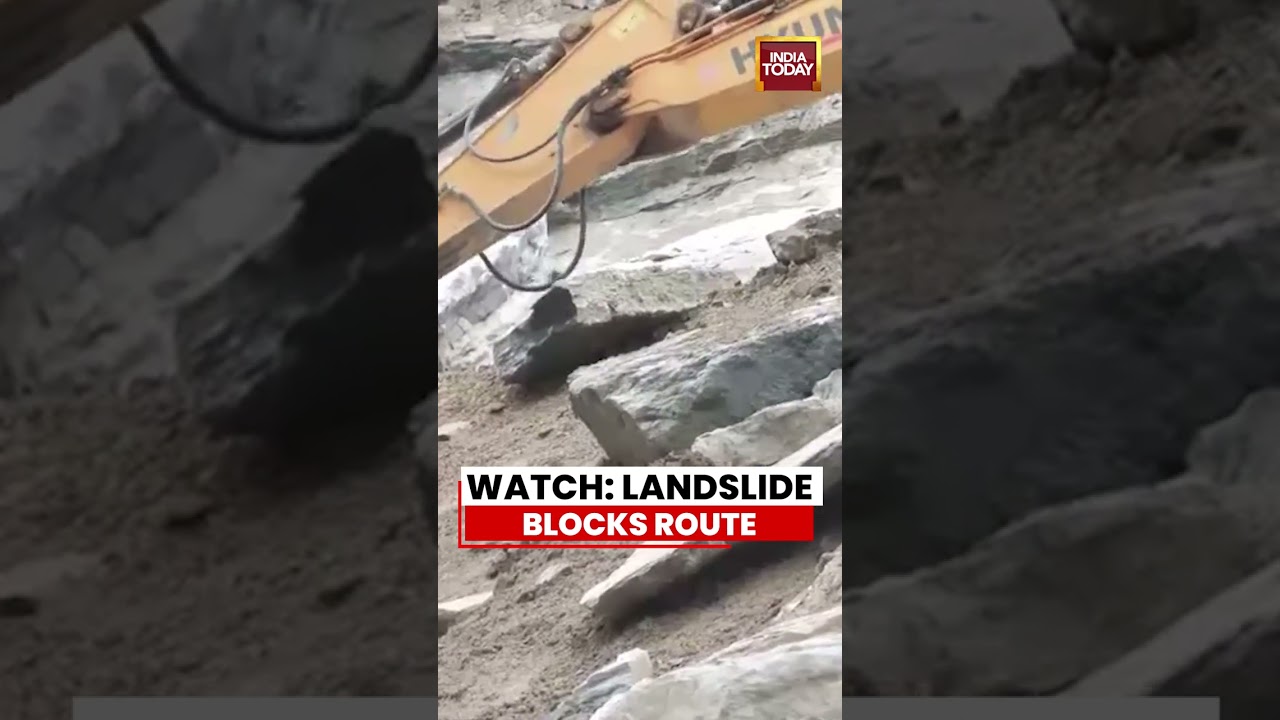 Chamoli Landslide Blocks Badrinath Dham Route Amid Heavy Rain in Uttarakhand #chamoli #badrinath